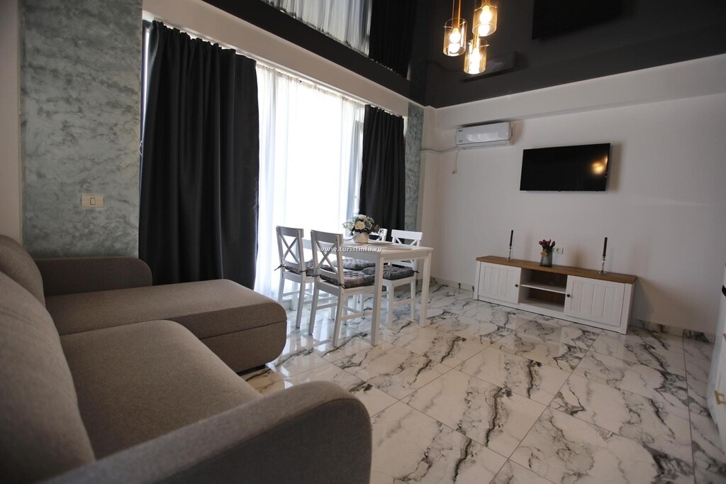 Apartament D & A