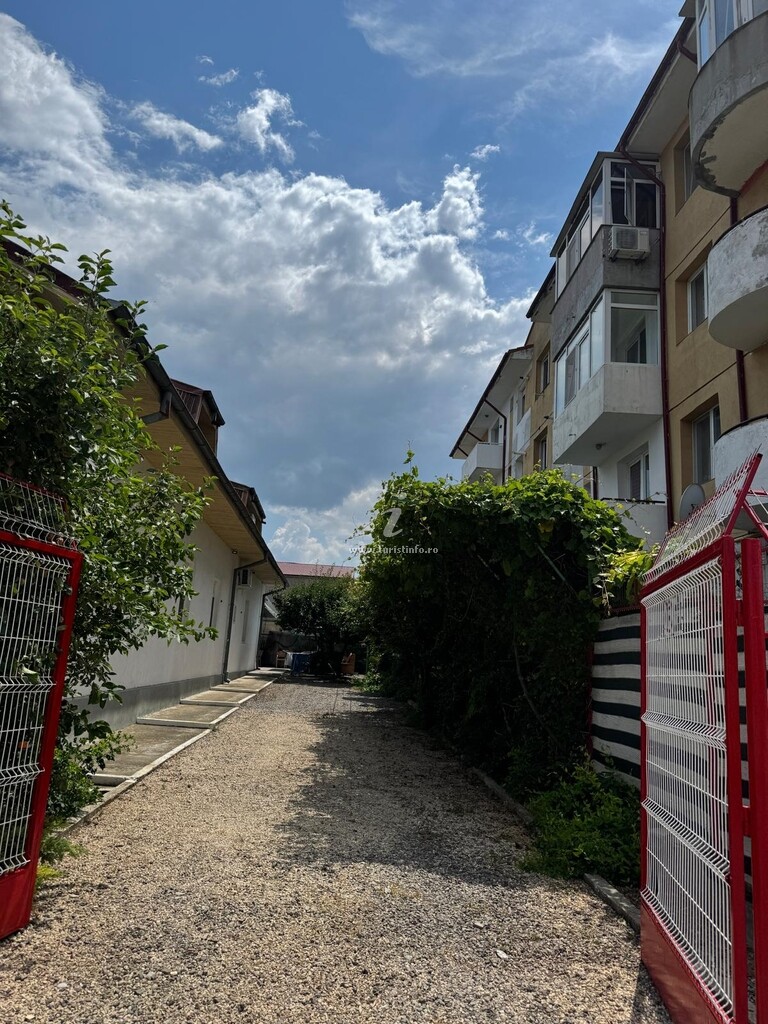 Casa cu Flori