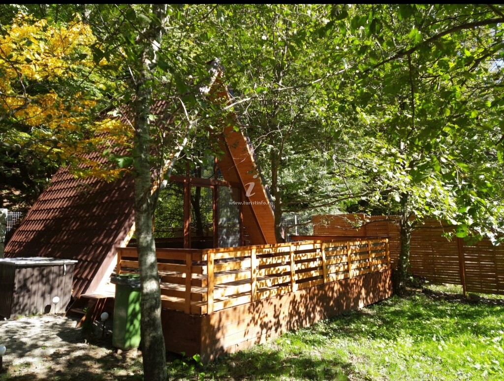 Cabana Aroa Mountain