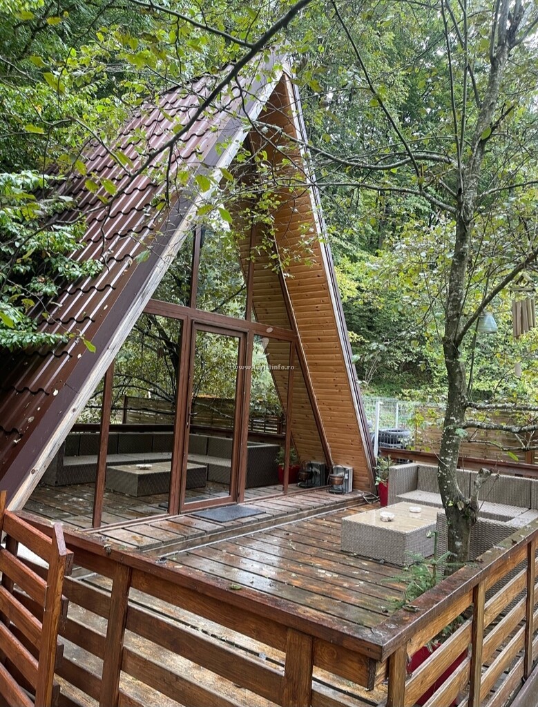 Cabana Aroa Mountain