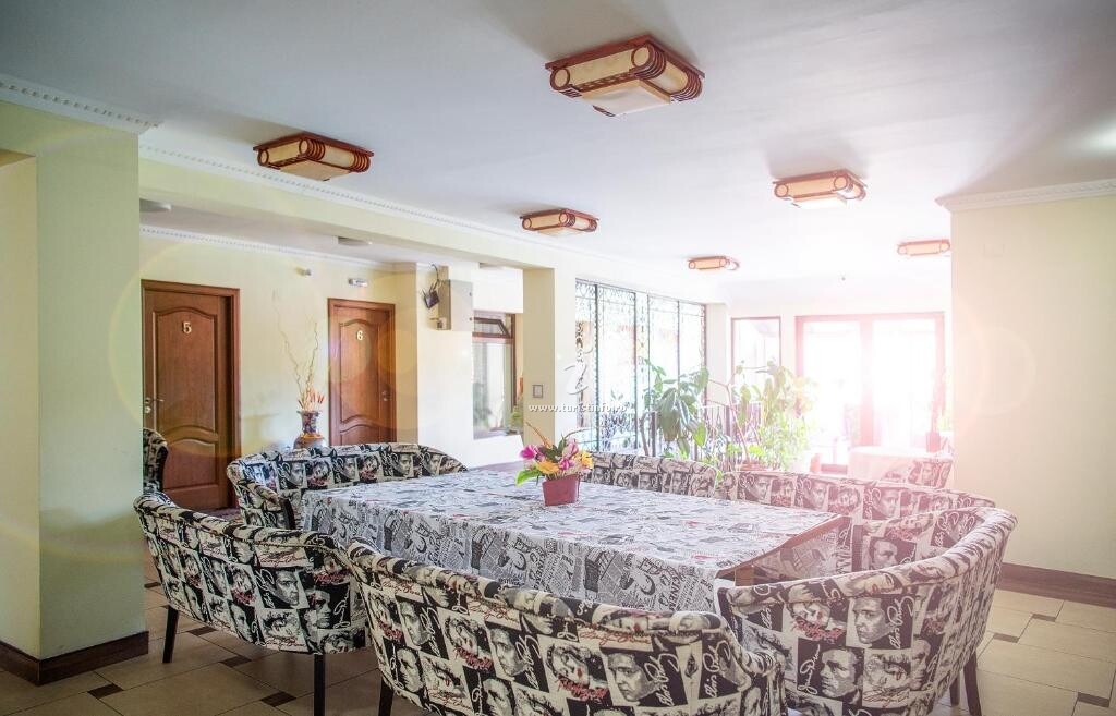 Pensiunea Un Băiat și o Fată