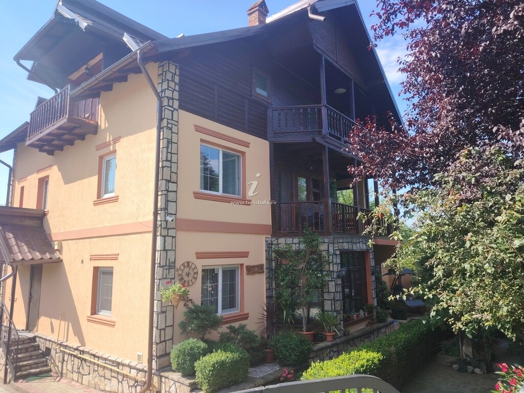 Casa Iris