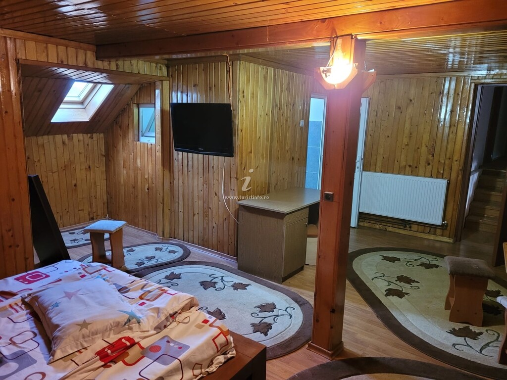 Pensiunea PomiCom 1