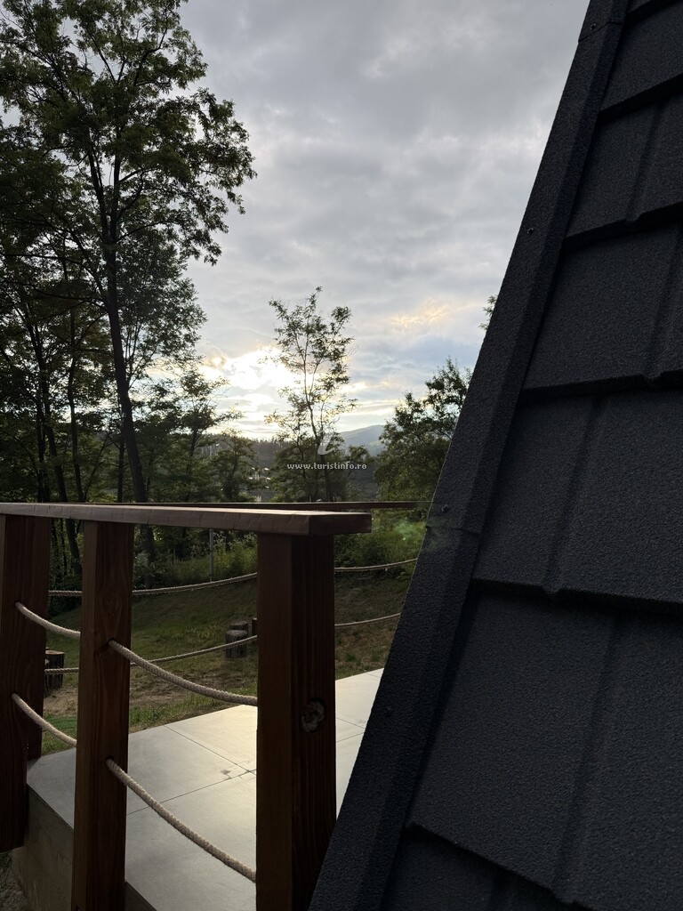 A-frame The Wolf Transfăgărășan