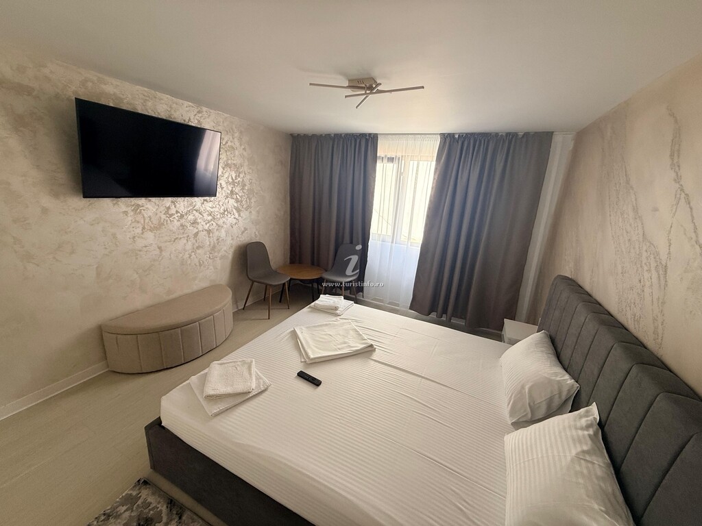 Camere de închiriat Delta Crișan Flamingo