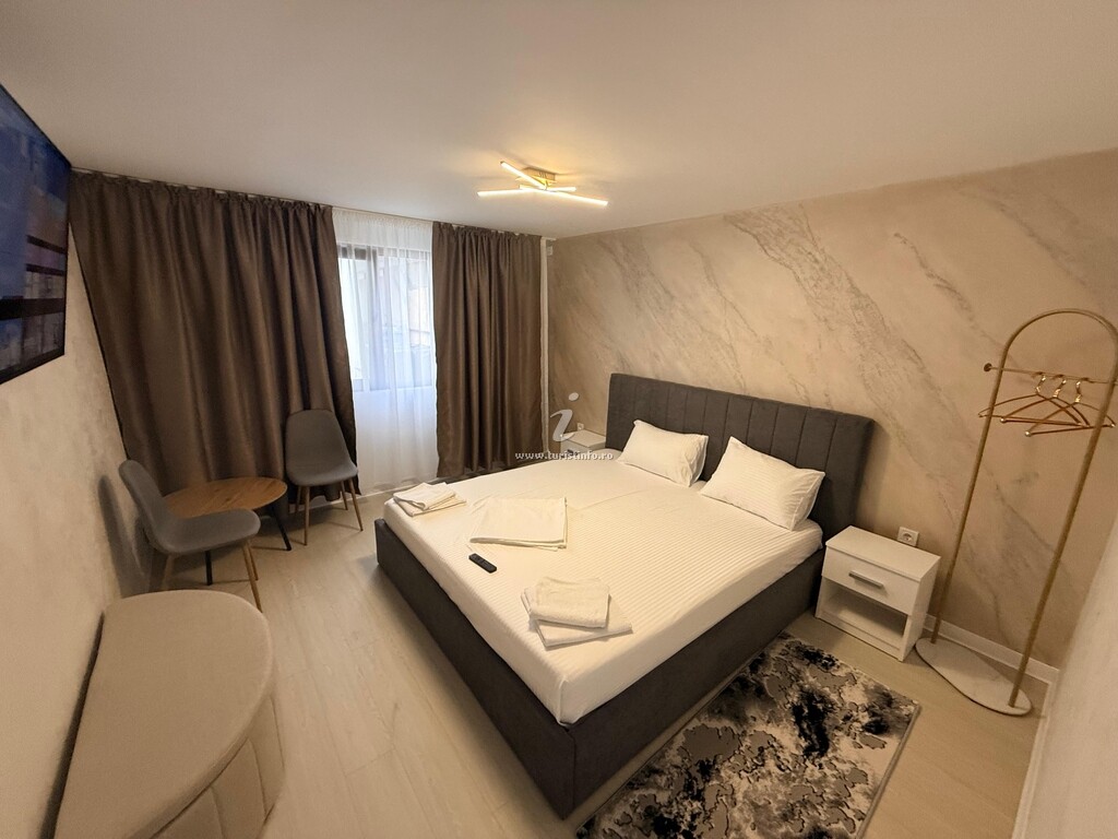 Camere de închiriat Delta Crișan Flamingo