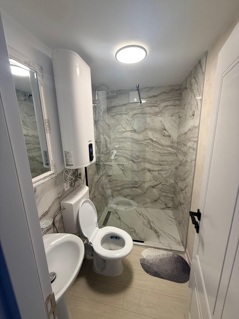 Camere de închiriat Delta Crișan Flamingo
