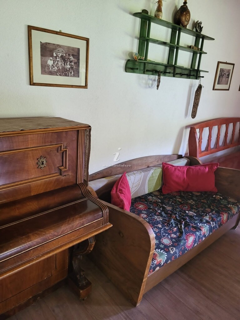 Casa Moeciu Family