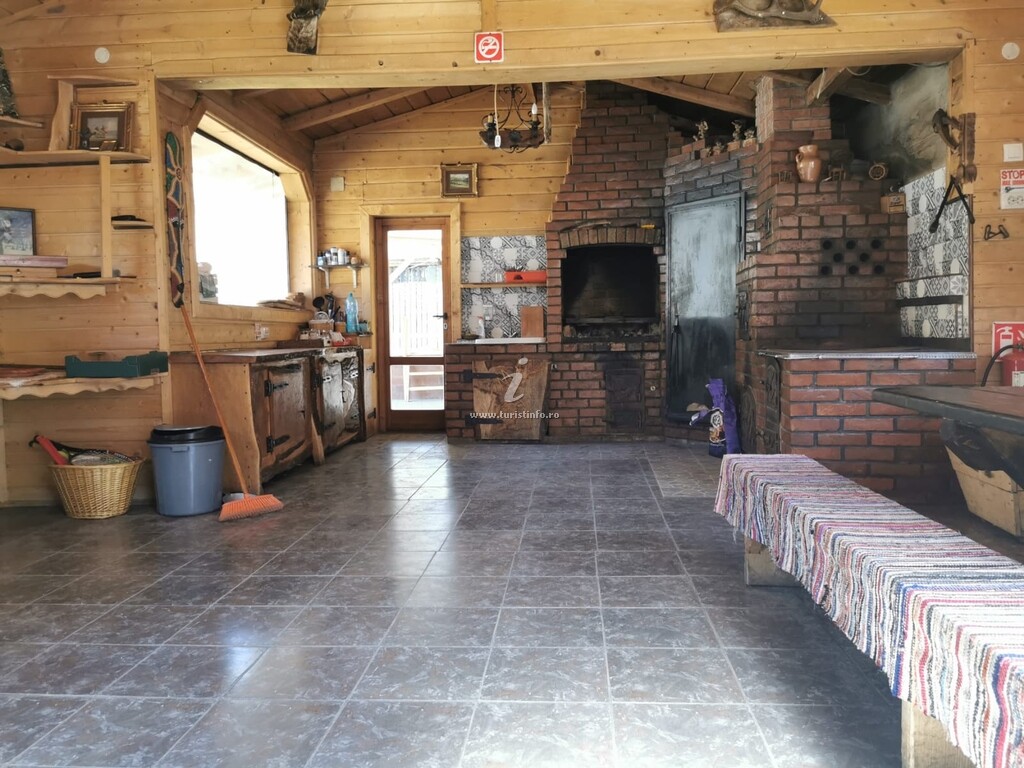 Cabana La Mitică