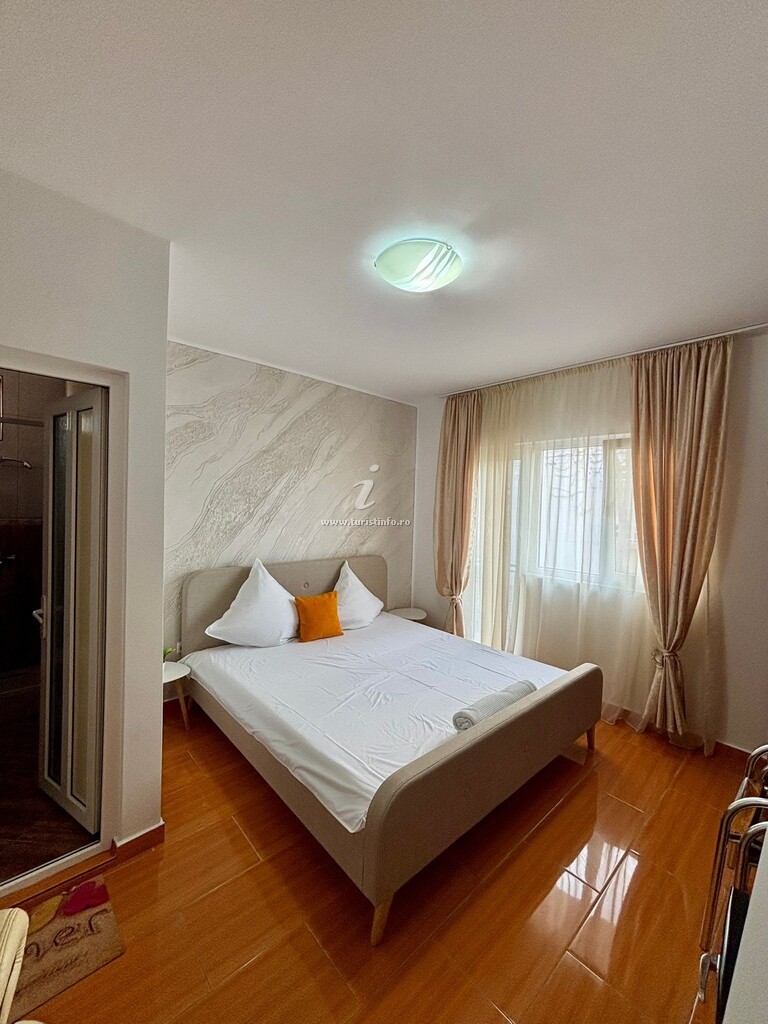 Camere de închiriat Flora Sea