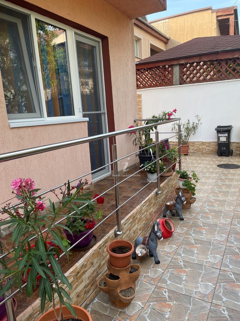 Camere de închiriat Flora Sea