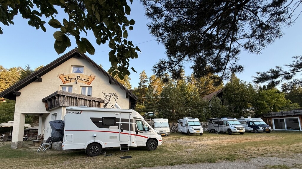 Camere de închiriat Alpin Ranch