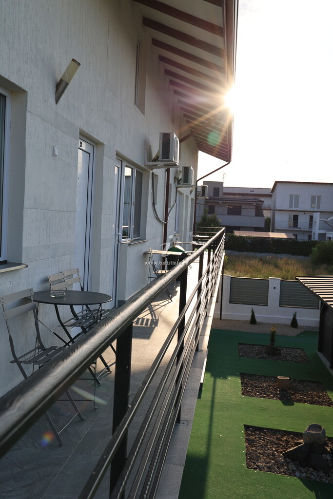 Camere de închiriat Deea Marii