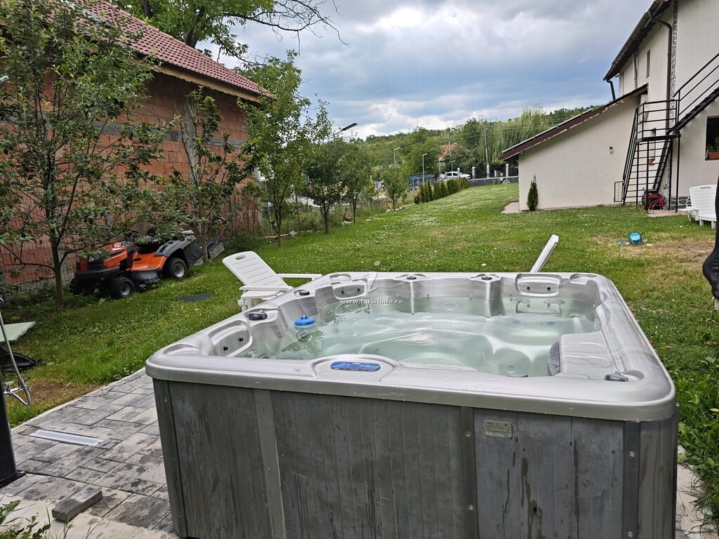 Pensiunea Casa Irina