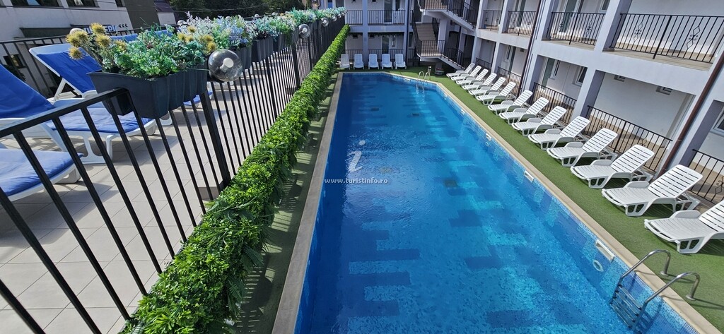Aorra cazare Nibiru cu Piscină încălzită
