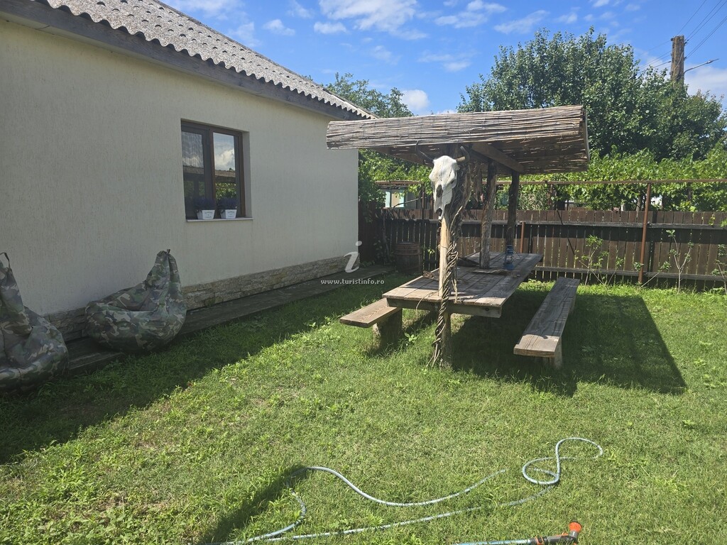 Casa Stejarului Îngenuncheat