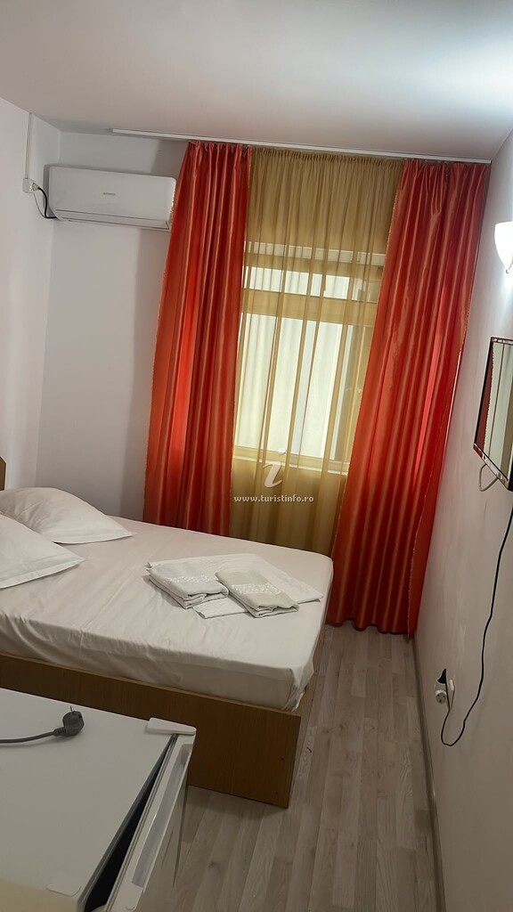 Camere de închiriat Niky Alin 1