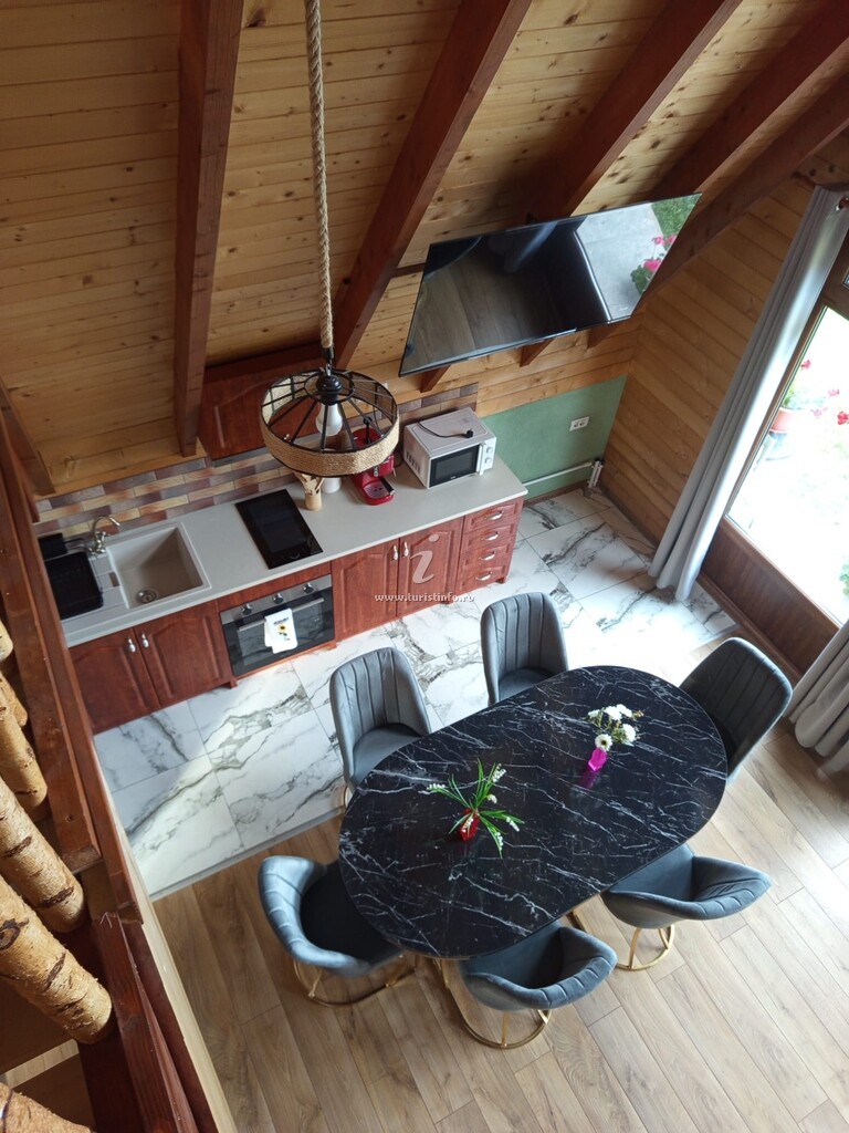 A-frame Emali