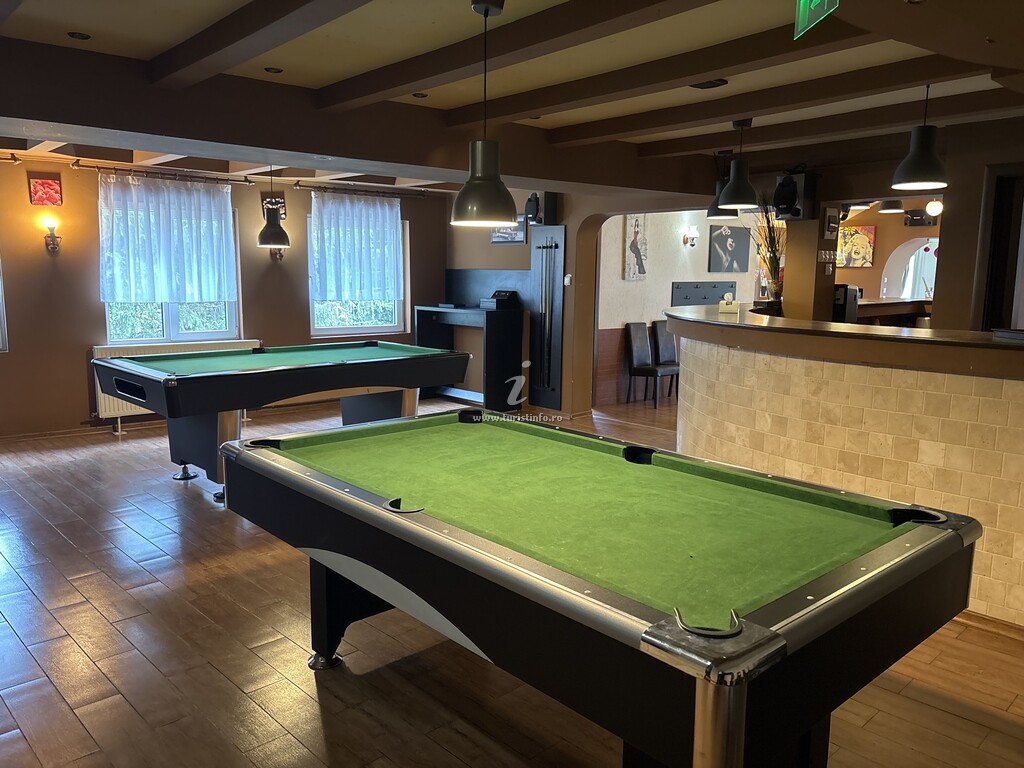 Camere de închiriat Eidolon