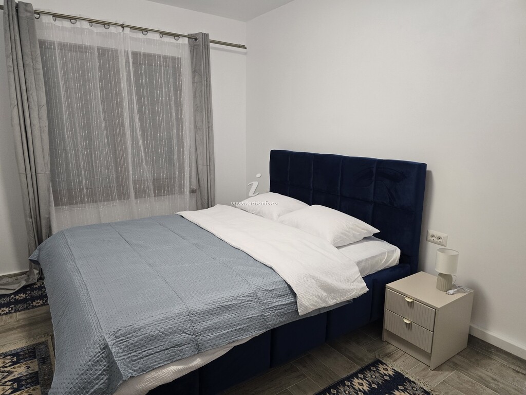 Casa Stejarului Îngenuncheat