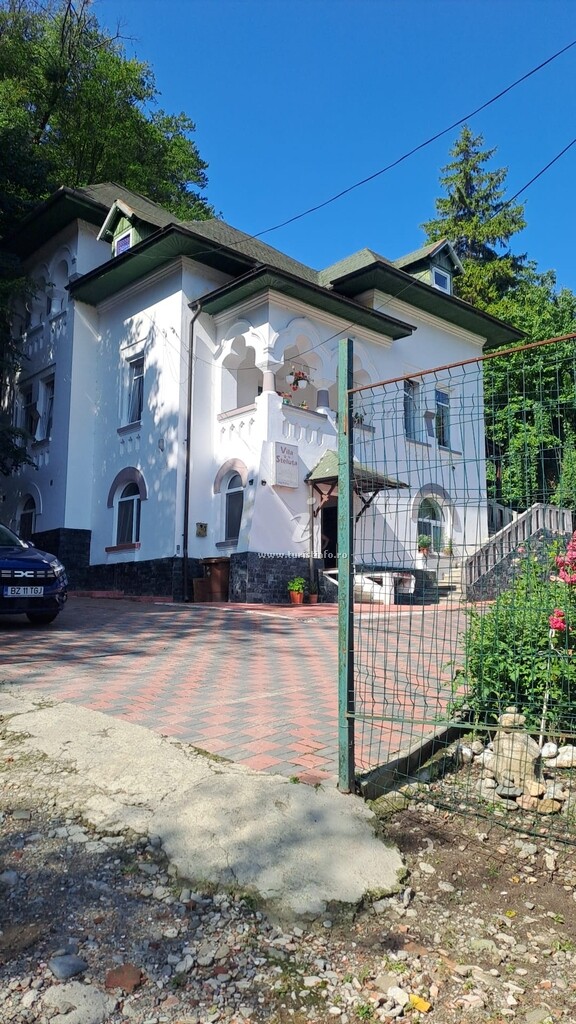 Camere de închiriat Ana Lăcrămioara