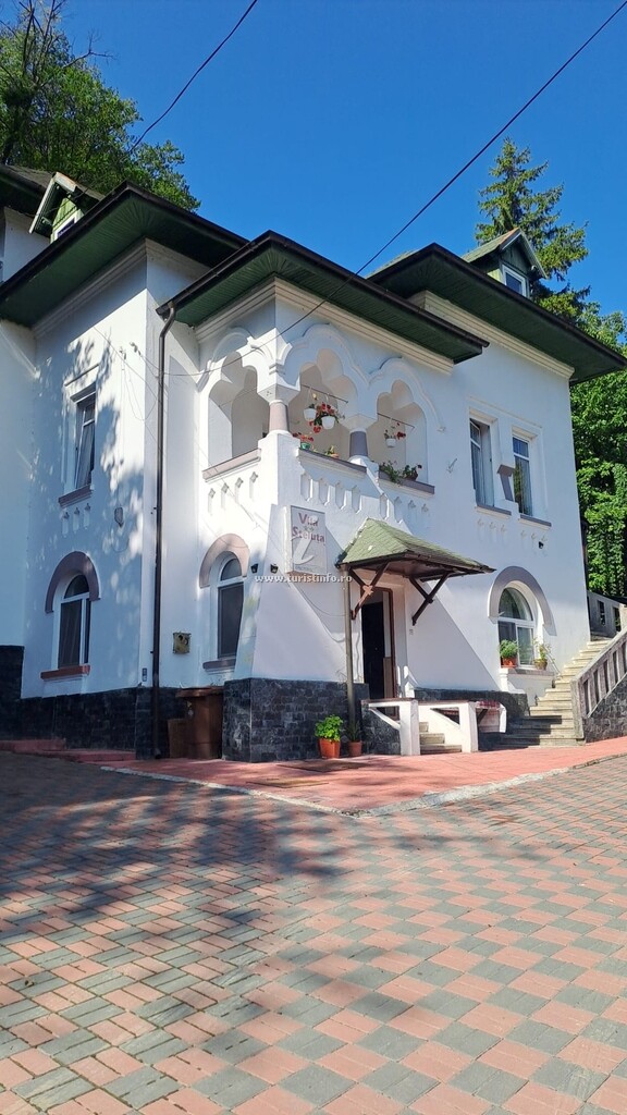 Camere de închiriat Ana Lăcrămioara