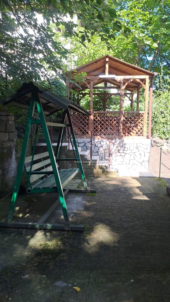Camere de închiriat Ana Lăcrămioara