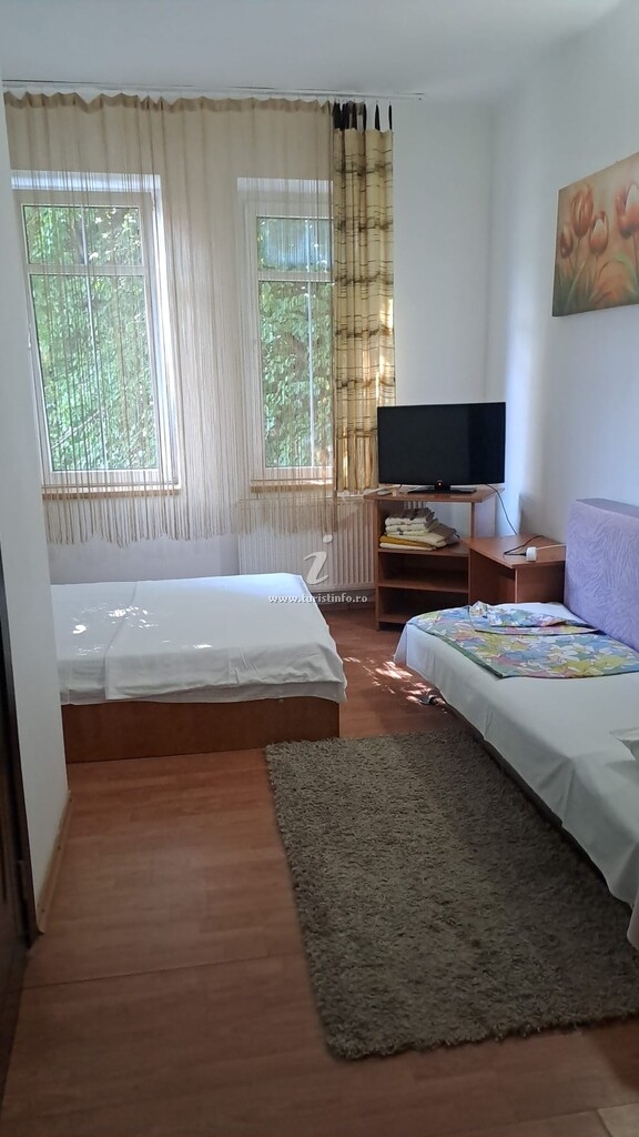 Camere de închiriat Ana Lăcrămioara