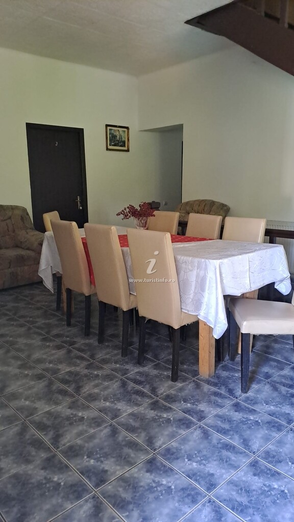 Camere de închiriat Ana Lăcrămioara