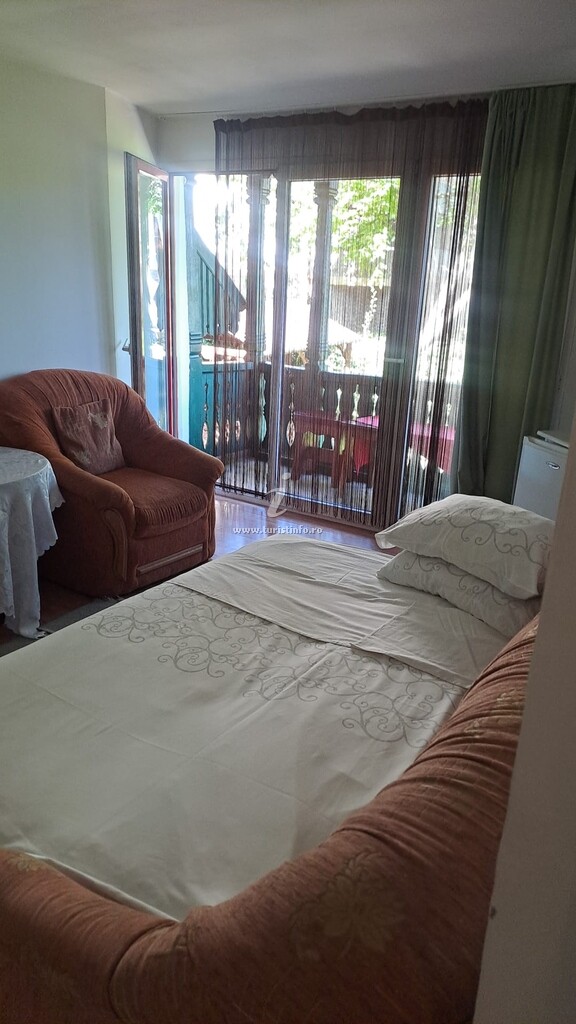 Camere de închiriat Ana Lăcrămioara