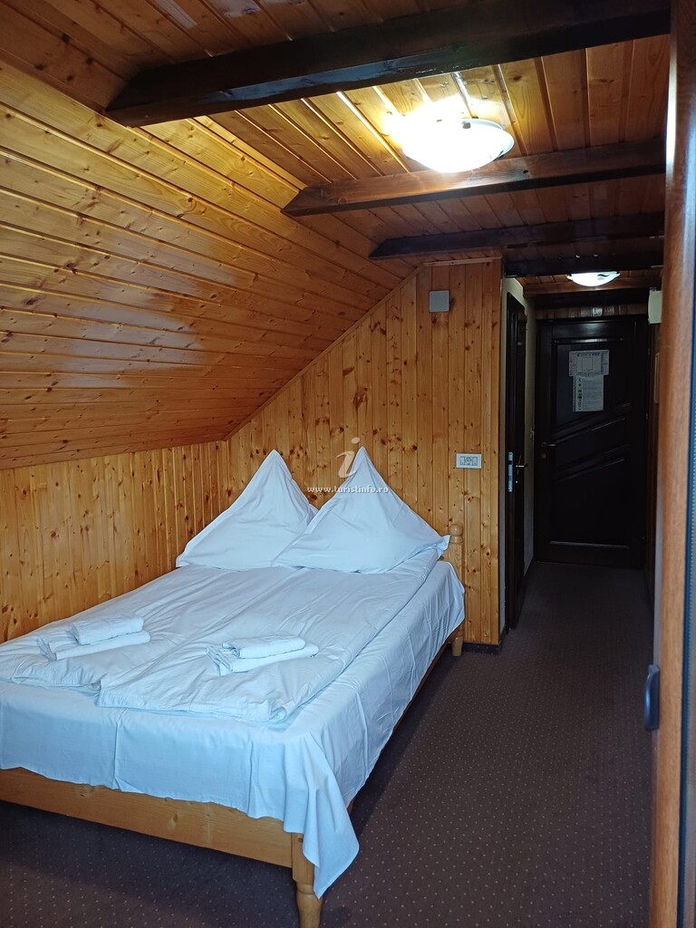Camere de închiriat Ama