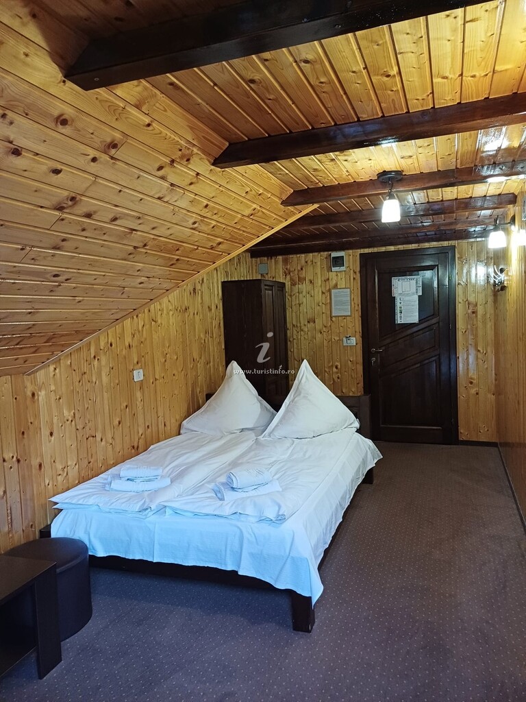 Camere de închiriat Ama
