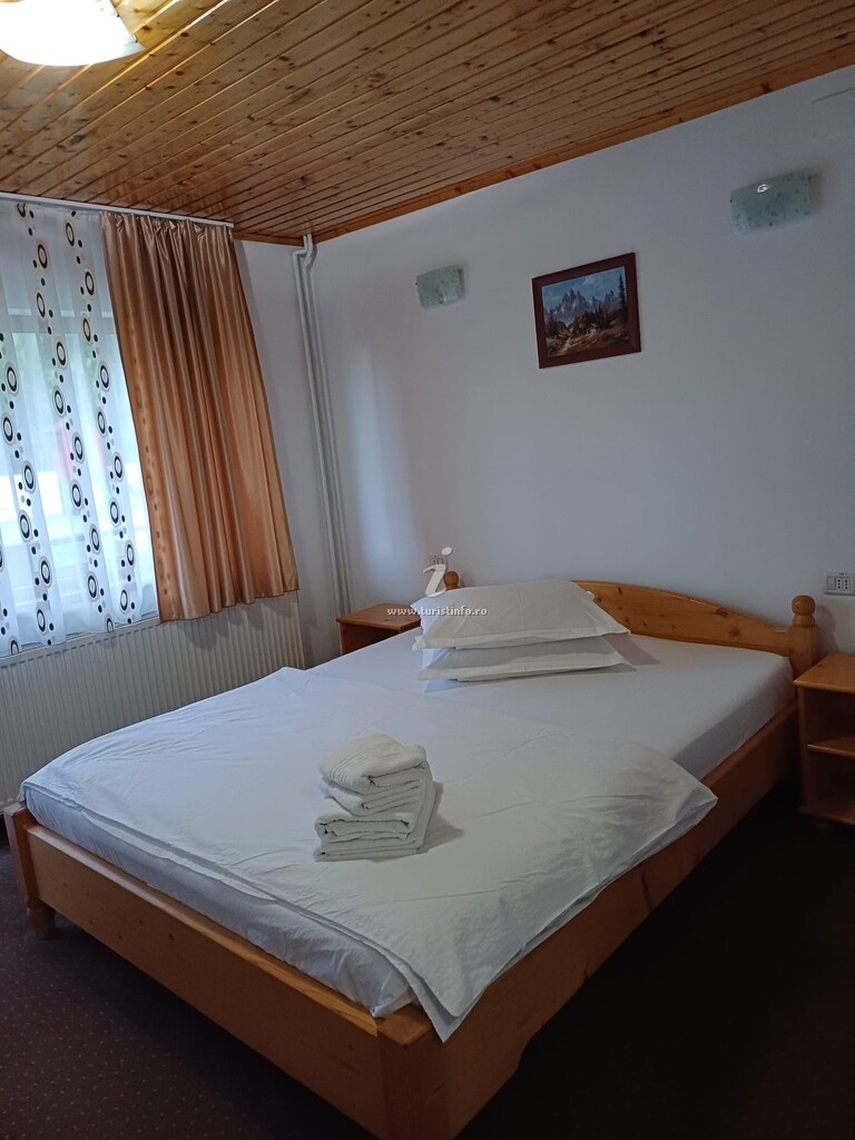 Camere de închiriat Ama