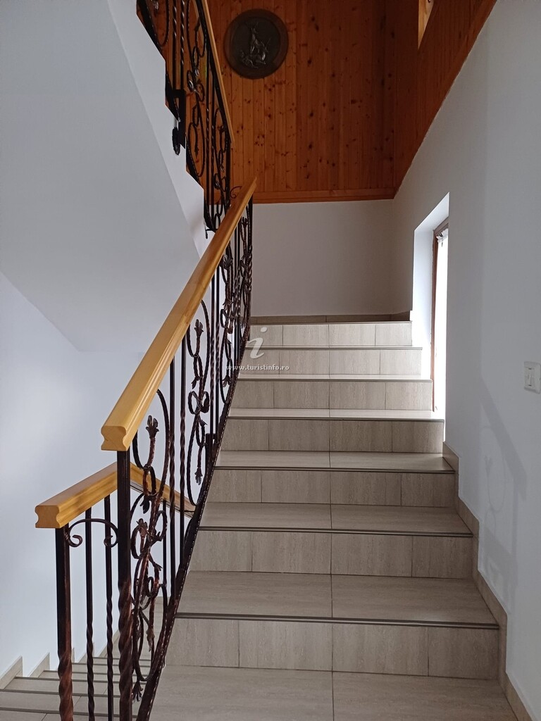 Camere de închiriat Ama