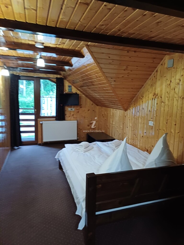 Camere de închiriat Ama