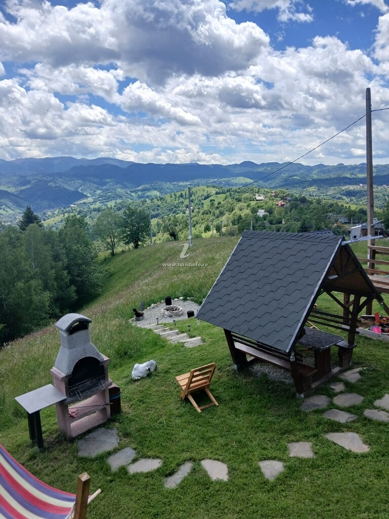 A-frame Raul