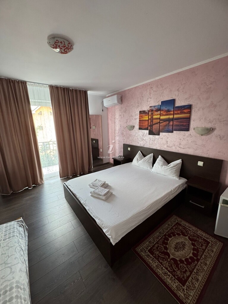 Camere de închiriat Casa Sidor