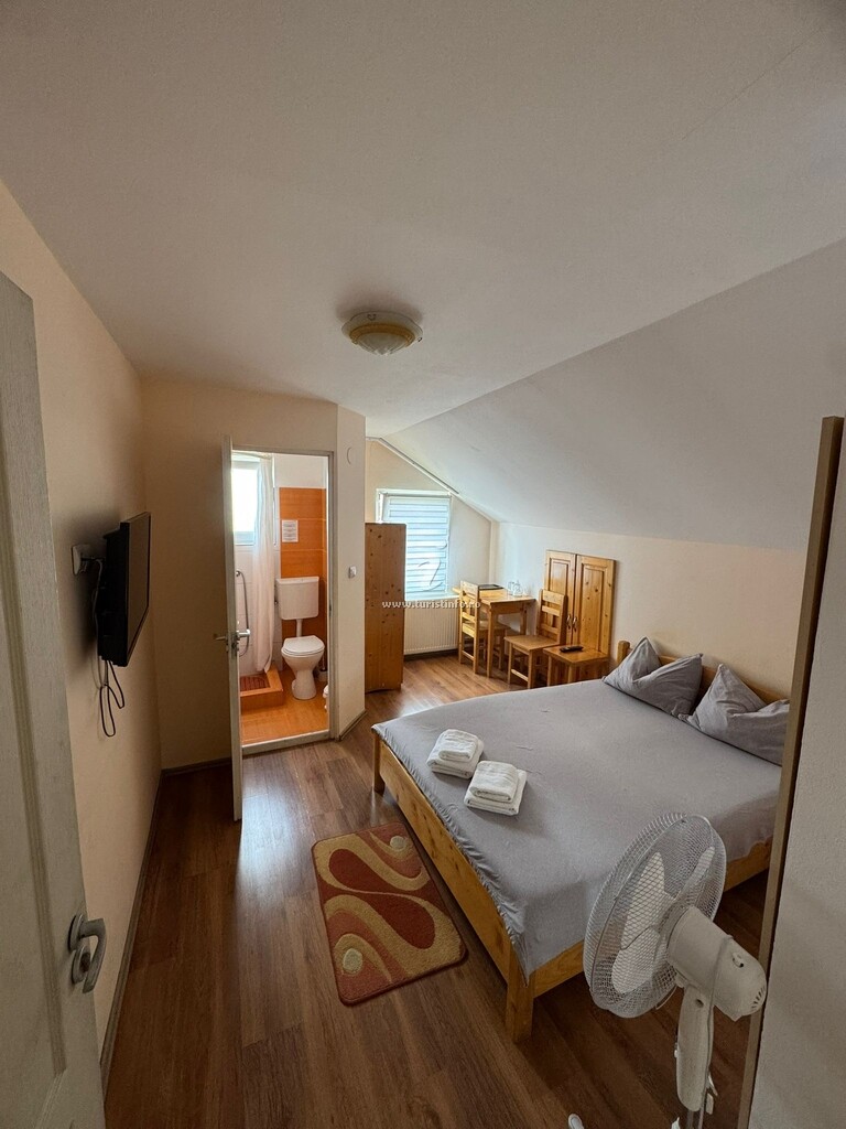 Camere de închiriat Casa Sidor