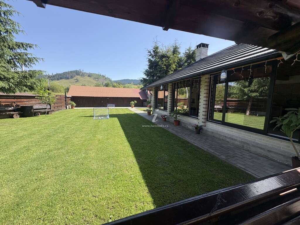 Pensiunea Casa Laur