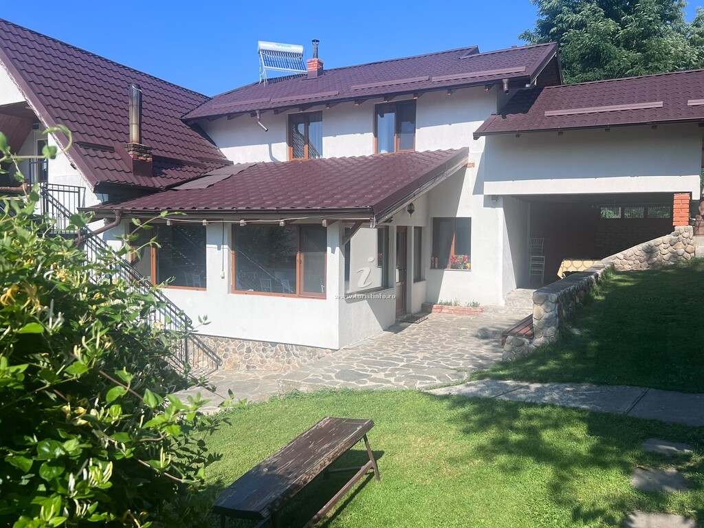 Pensiunea Poiana Luminoasă