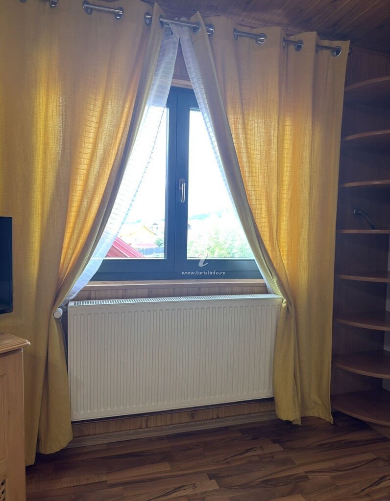 Pensiunea Casa Petrișor