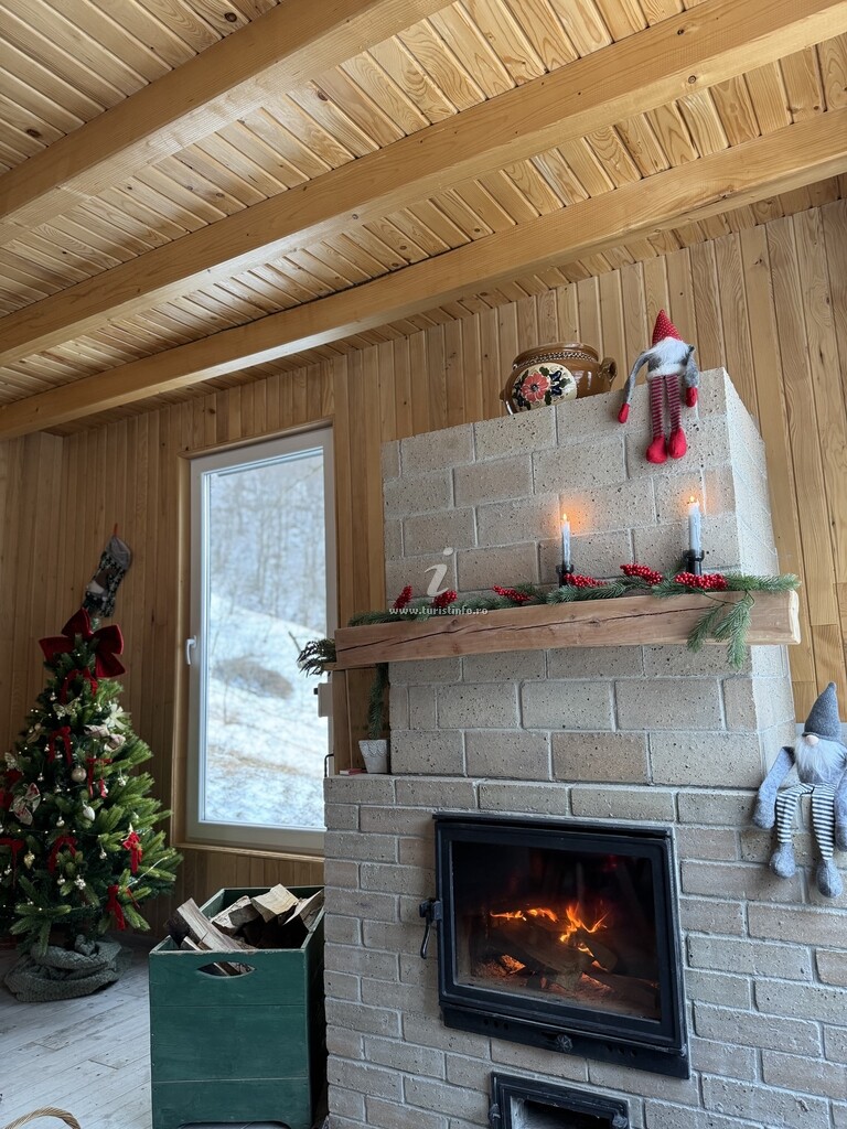 Cabana Magic Pine Nest
