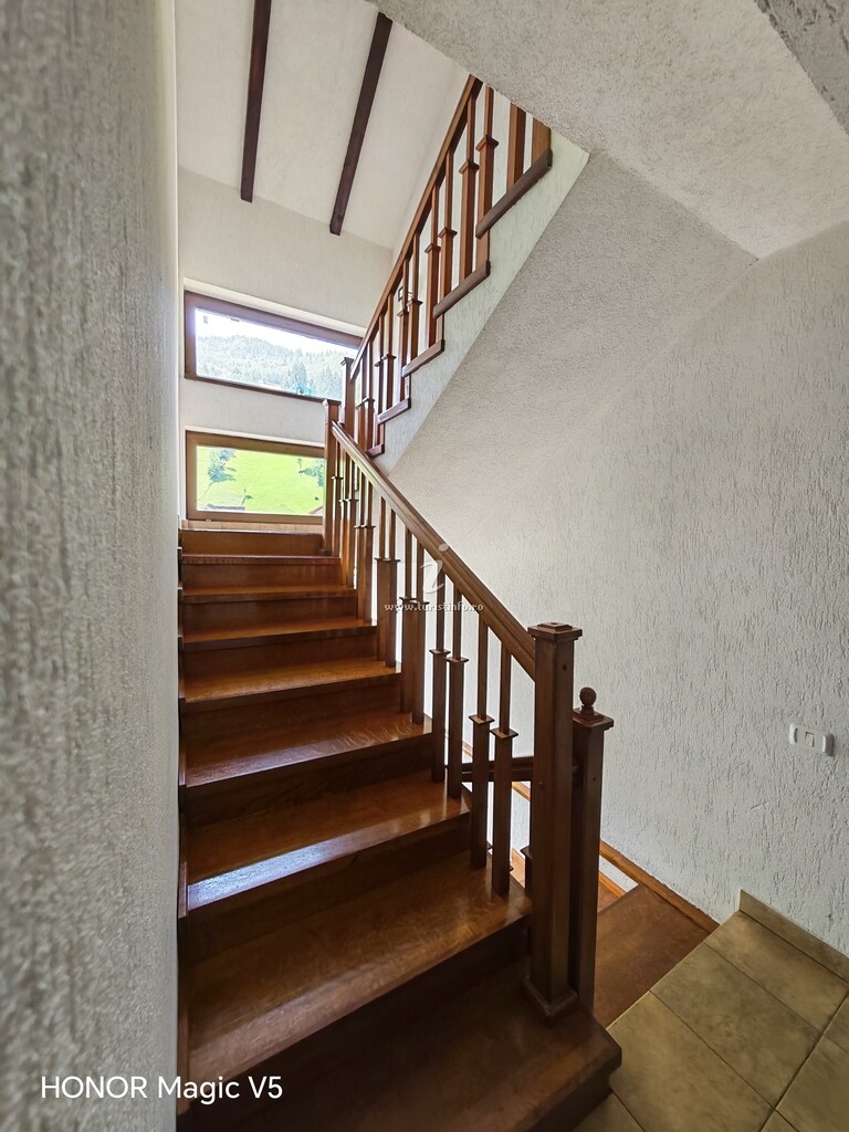 Pensiunea House of River