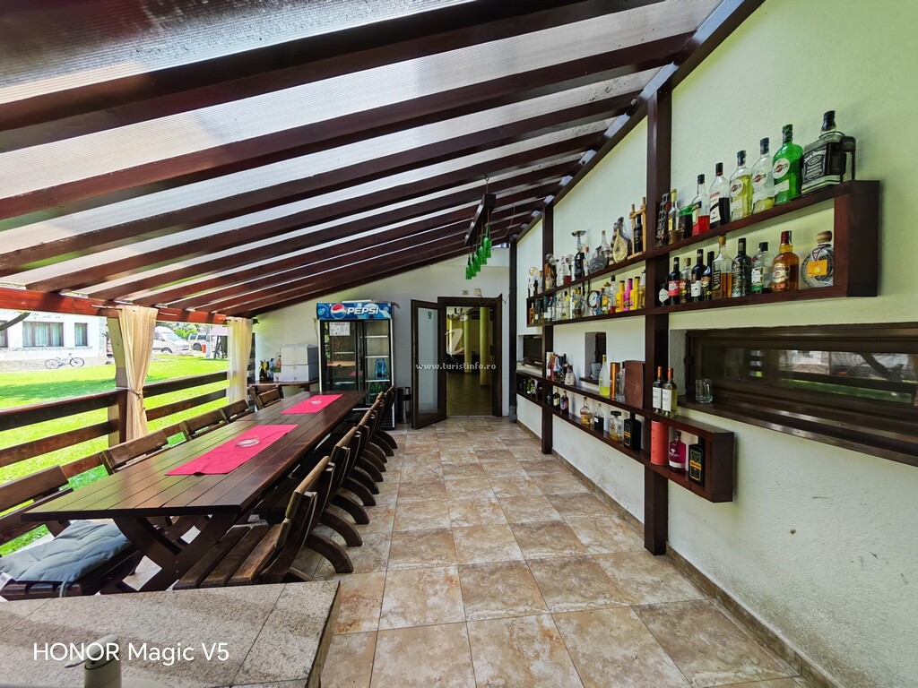 Pensiunea House of River