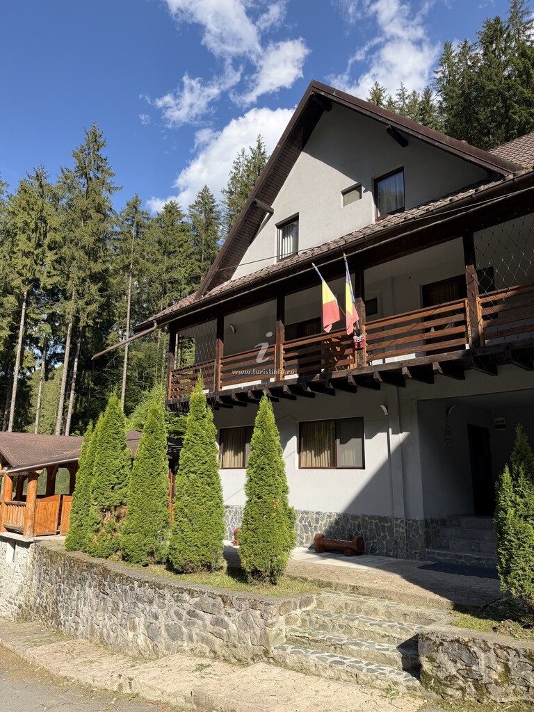 Pensiunea Rustic House