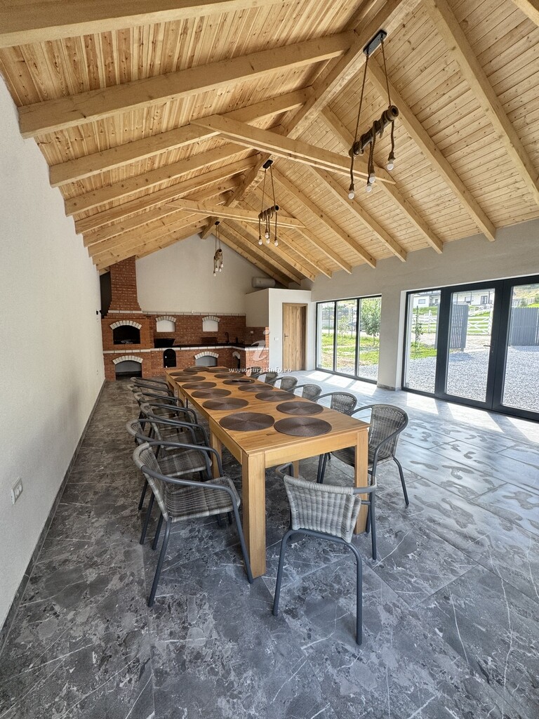 Pensiunea R.O.S.T Guesthouse