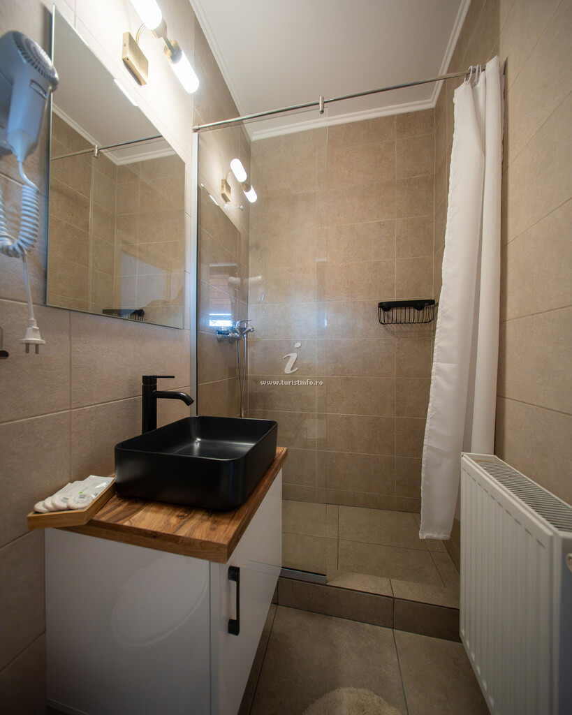 Camere de închiriat Casa Edy & Erik