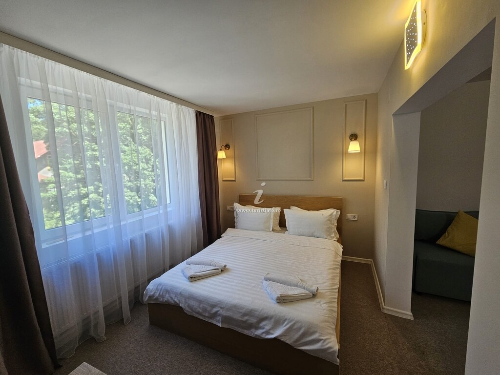 Valea Cerbului Retreat