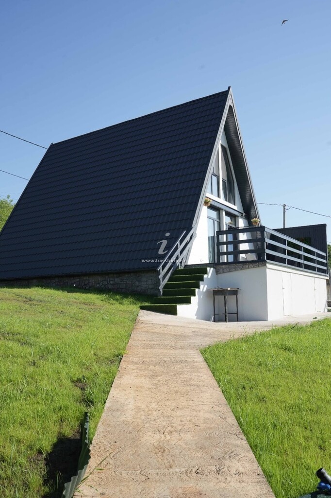 A-frame Luiza Chalet