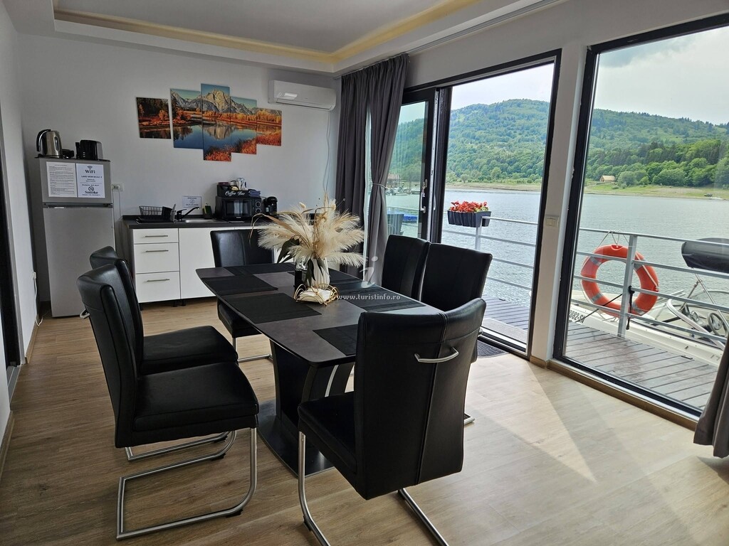 Casa de vacanță Sia Lake View Bicaz